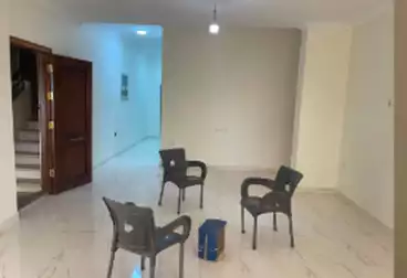 Apartments For rent - 2 rooms - floor 1