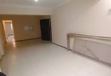 Apartments For sale - 2 rooms - floor 4