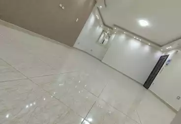 Apartments For sale - 2 rooms - floor 8