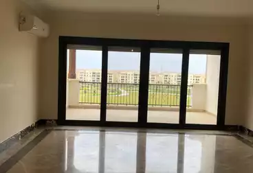 Apartments For rent - 3 rooms - floor 4