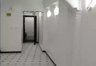 Apartments For sale - 2 rooms - floor 1