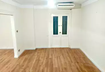Apartments For sale - 3 rooms - floor 1