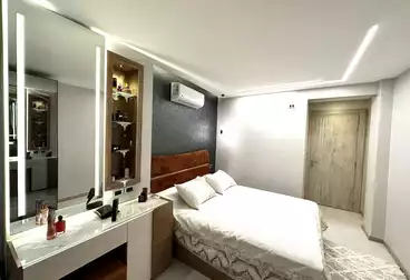 undefined undefined - 2 rooms - floor 5