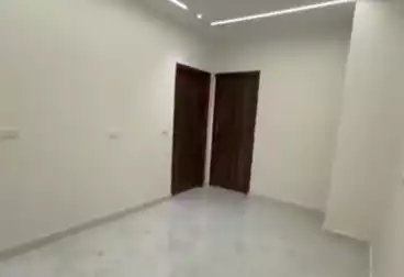 شقق للبيع - 3 غرف - بالدور 1