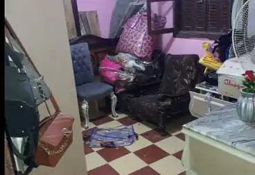 House / Home For sale - 4 rooms