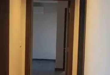 Apartments For rent - 2 rooms - floor 8