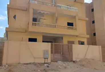 عقارات للبيع - 2 غرف - بالدور 1