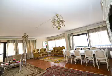 Furnished Apartment For rent - 3 rooms - floor 8
