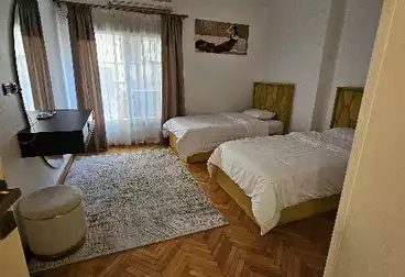 Furnished Apartment For sale - 4 rooms - floor 6