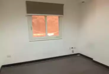 Administrative For rent - 5 rooms - floor 0