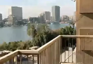 Apartments For sale - 3 rooms - floor 4