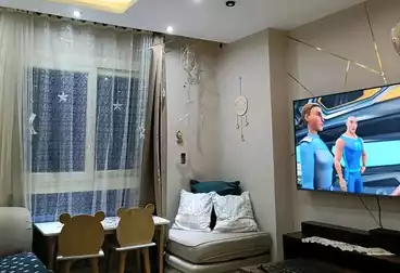 Apartments For sale - 3 rooms - floor 8