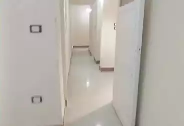 undefined undefined - 2 rooms - floor 6