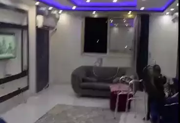 Furnished Apartment For sale - 3 rooms - floor 8
