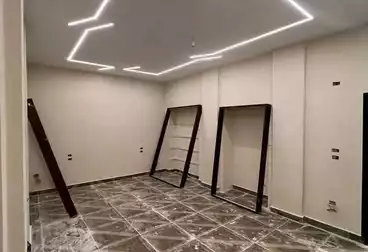شقق للبيع - 3 غرف - بالدور 0