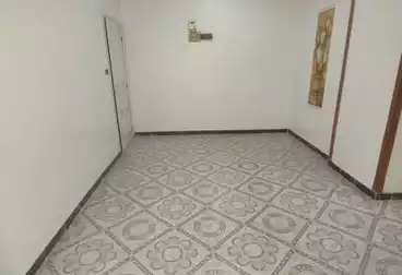 Apartments For sale - 2 rooms - floor 4