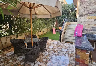 Apartment with Garden For sale - 3 rooms - floor 0