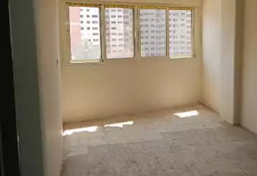 Apartments For rent - 3 rooms - floor 4