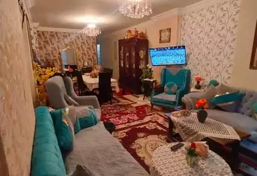 Apartments For sale - 3 rooms - floor 8