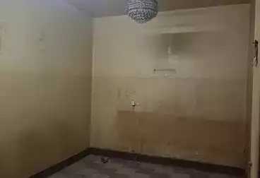 Building For sale - 4 rooms
