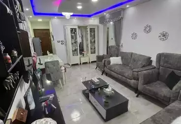Apartments For sale - 2 rooms - floor 9