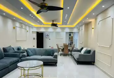 Furnished Apartment For rent - 3 rooms - floor 5