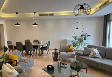 Furnished Apartment For rent - 3 rooms - floor 5