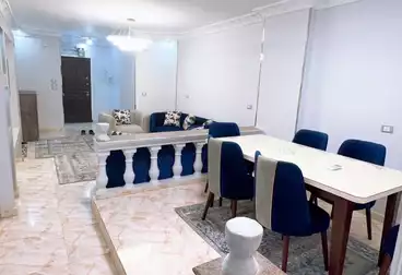 Furnished Apartment For sale - 3 rooms - floor 13
