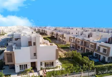 تاون هاوس للبيع - 4 غرف