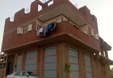 House / Home For sale - 4 rooms