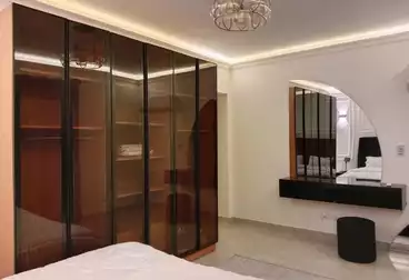 Apartments For rent - 3 rooms - floor 4