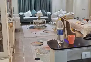 شقق مفروشة للبيع - 3 غرف - بالدور 9