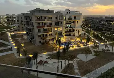 شقق للإيجار - 2 غرف - بالدور 0