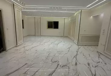 Apartments For sale - 3 rooms - floor 2