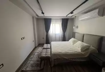 Apartments For sale - 2 rooms - floor 4