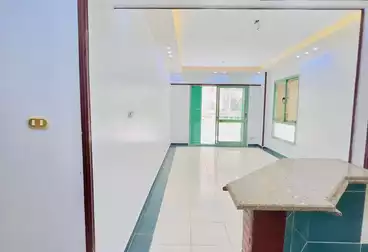Apartments For sale - 2 rooms - floor 1