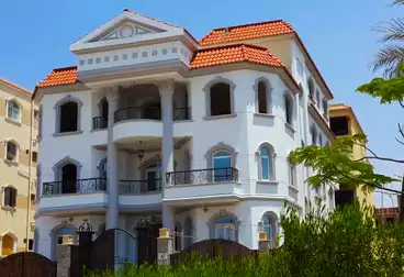 Villas For sale - 7 rooms
