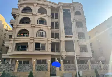Apartments For sale - 3 rooms - floor 4