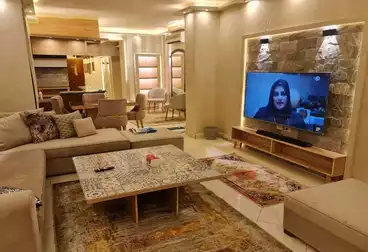 Furnished Apartment For rent - 2 rooms - floor 6