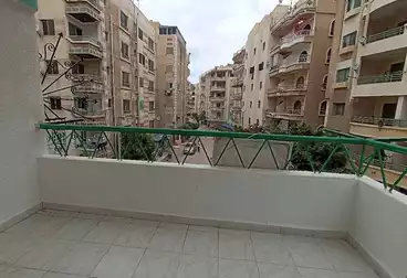 شقق للبيع - 2 غرف - بالدور 2
