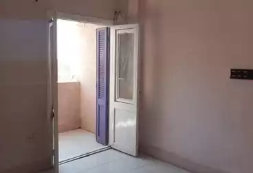 House / Home For sale - 6 rooms