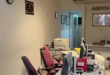 Commercial For sale - floor 0