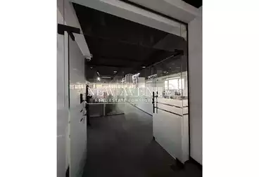 Administrative For rent - 8 rooms - floor 2
