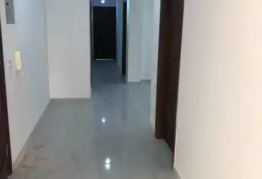 شقق للإيجار - 3 غرف - بالدور 1