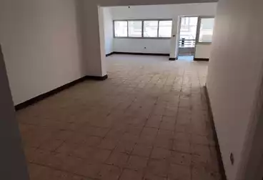Apartments For sale - 3 rooms - floor 4
