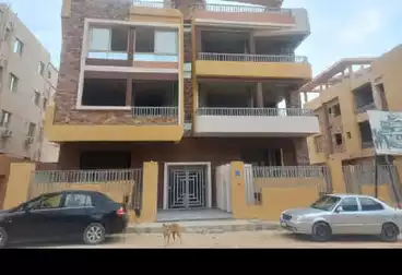 Apartment with Garden For sale - 3 rooms - floor 0