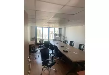 Administrative Building For rent - 5 rooms - floor 3