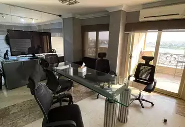 Administrative For rent - 10 rooms - floor 8