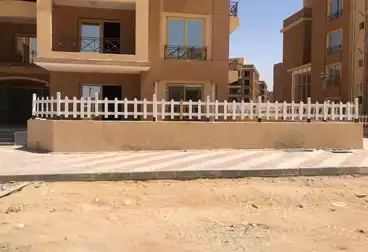 Apartment with Garden For sale - 3 rooms - floor 0