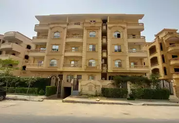 Apartments For sale - 3 rooms - floor 4